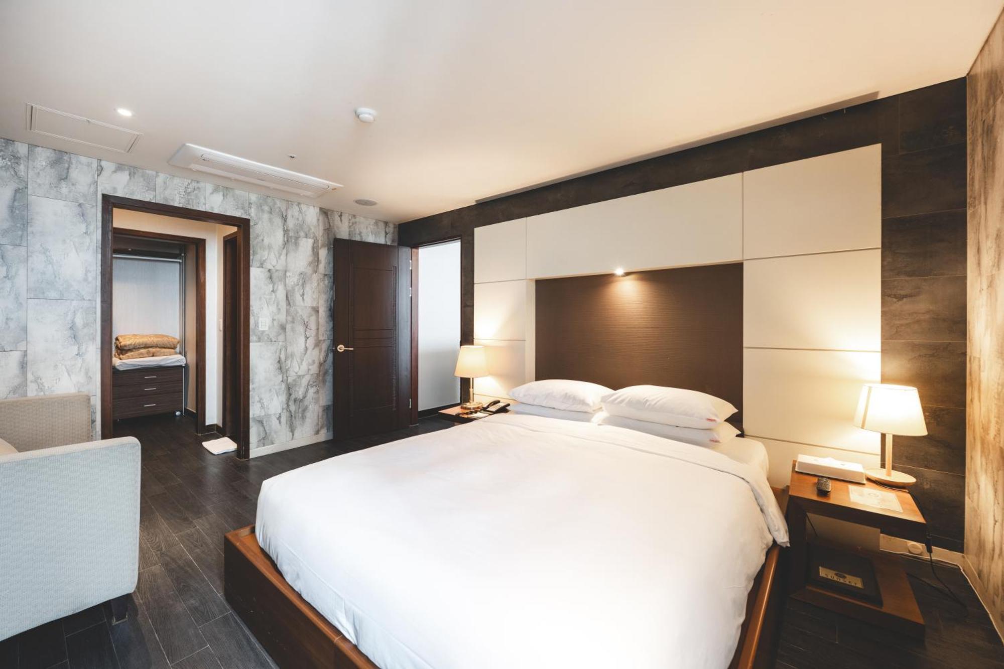 Sunset Hotel Busan Room photo
